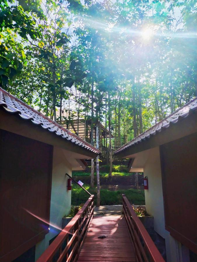 Kasuari Exotic Resort ماجلانج المظهر الخارجي الصورة