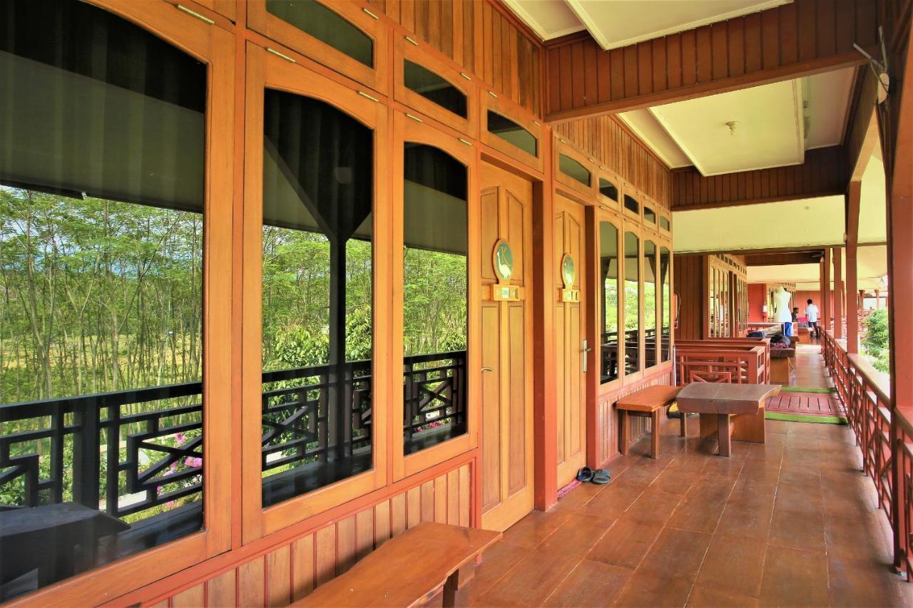 Kasuari Exotic Resort ماجلانج المظهر الخارجي الصورة